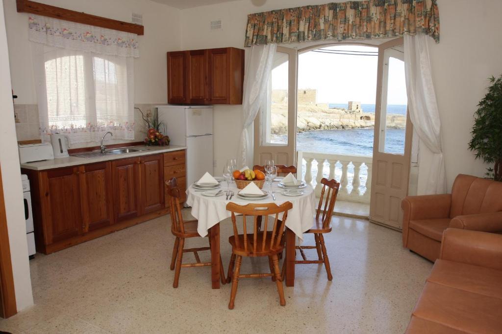 Horizon Apartments Gozo Marsalforn Buitenkant foto