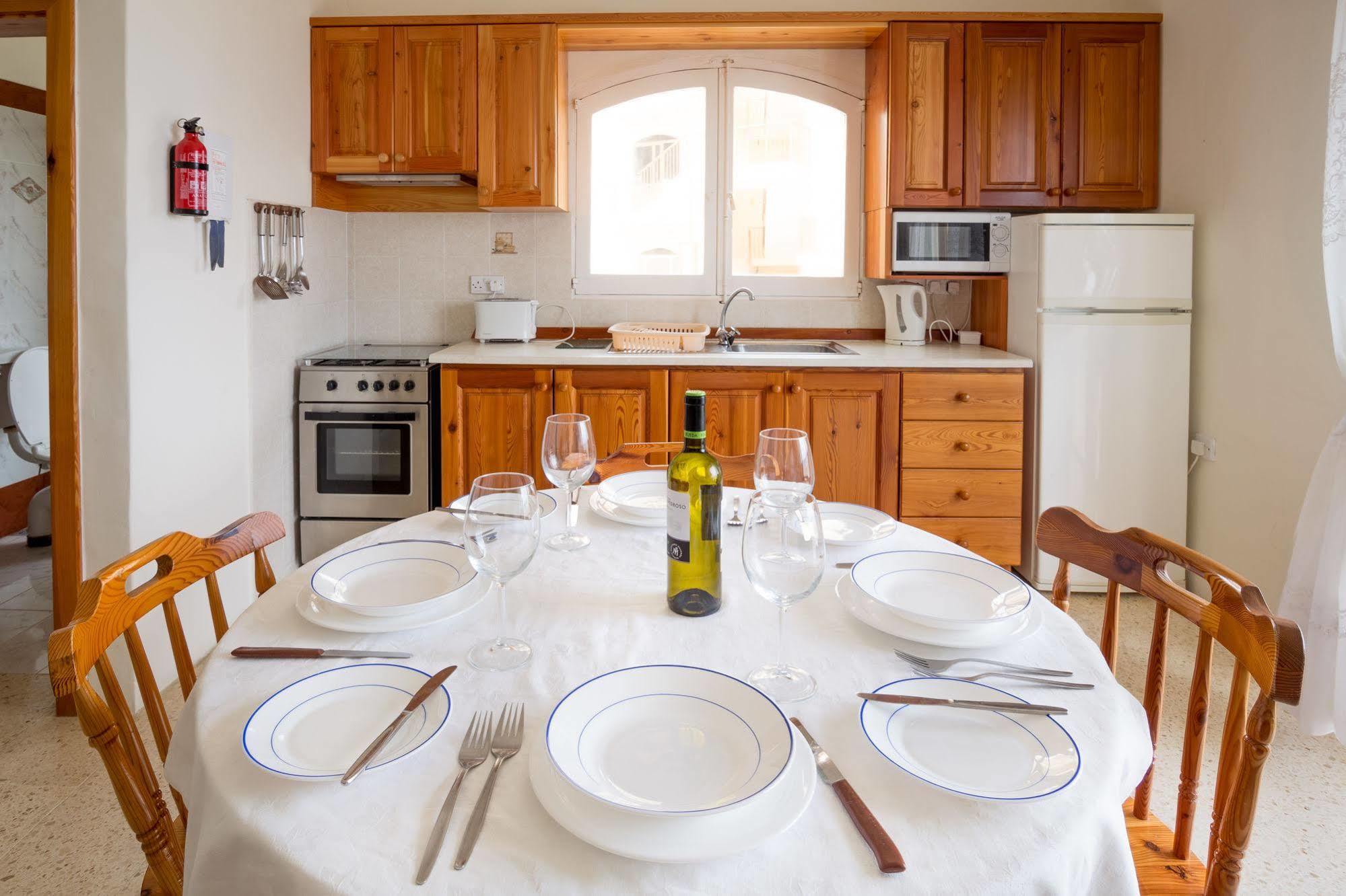 Horizon Apartments Gozo Marsalforn Buitenkant foto